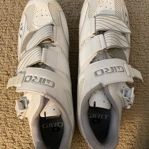 Giro cycling shoes